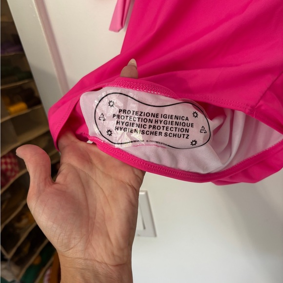 NWOT Women’s Ruffle Sleeve Pink Ruffle Sleeve Wrap Swimsuit size Large - Picture 4 of 7